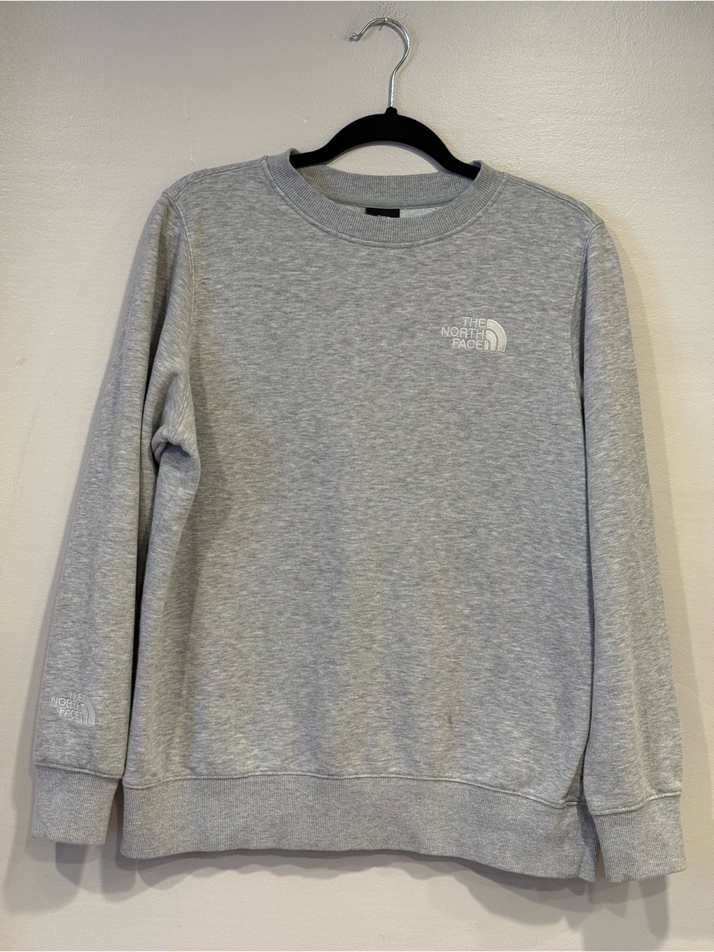 The North Face Evolution Crew Neck Gray Long Sleeve Pullover Sweatshirt Large